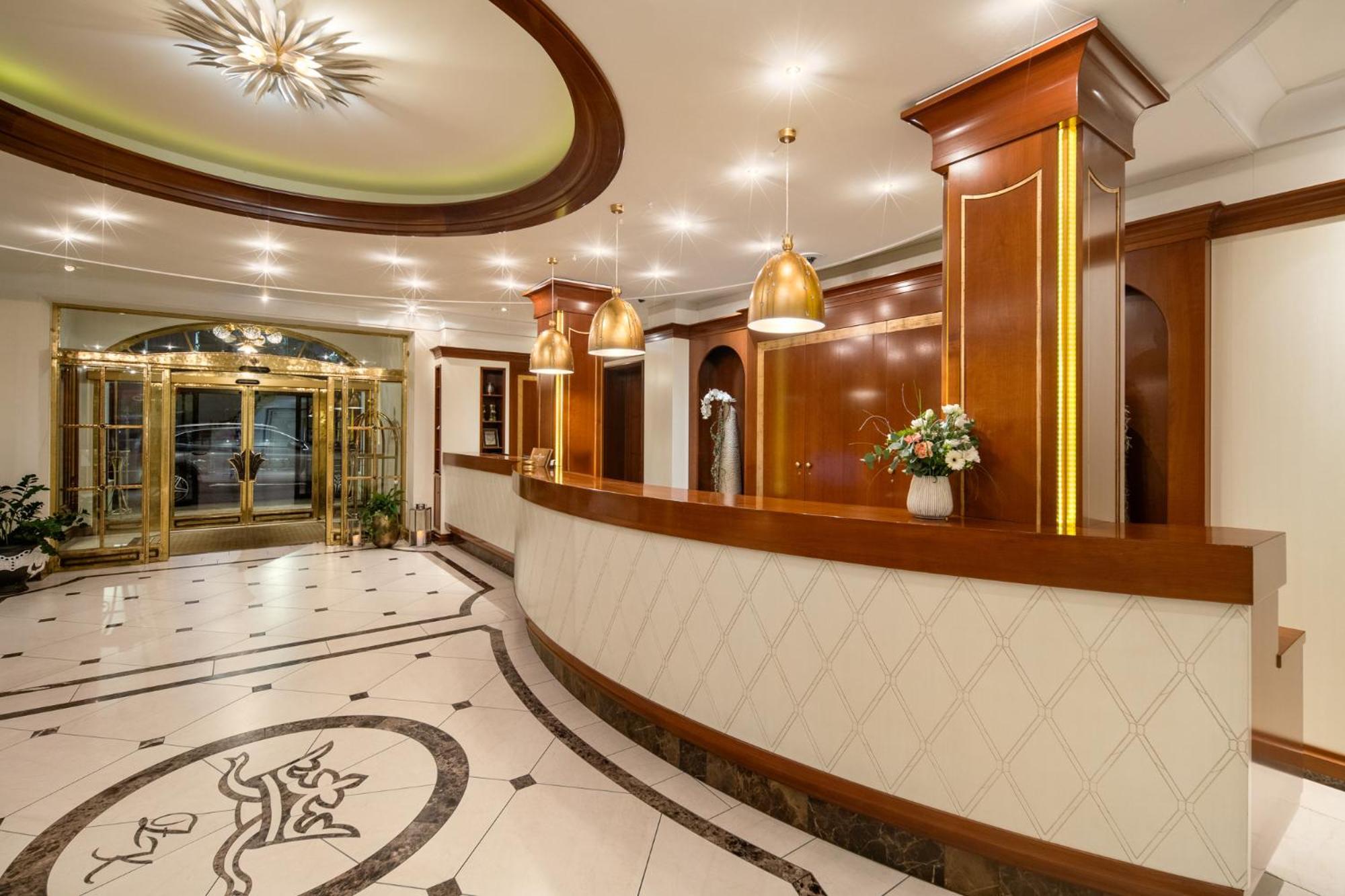 Hotel Dreifluessehof باساو المظهر الخارجي الصورة