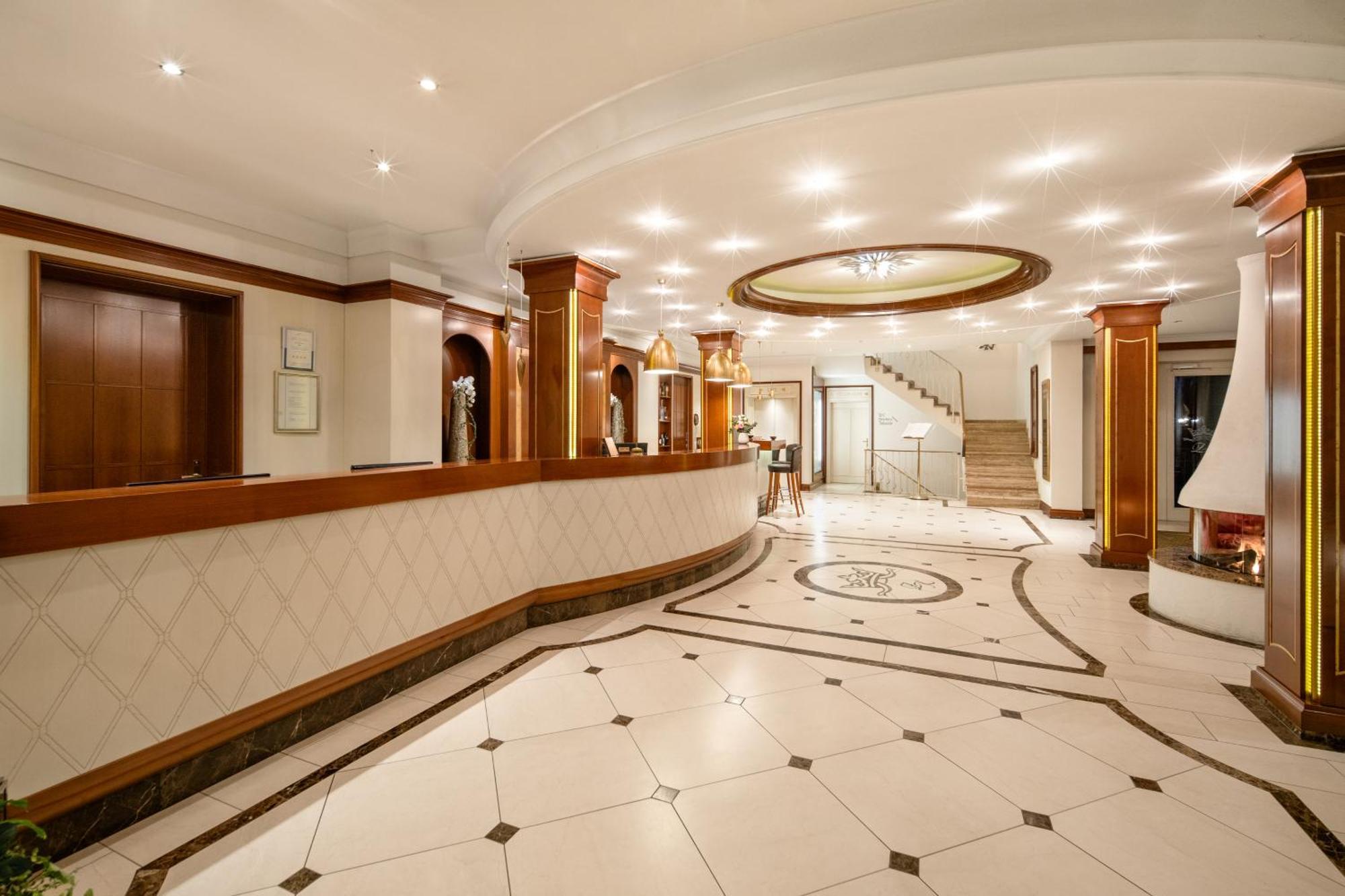 Hotel Dreifluessehof باساو المظهر الخارجي الصورة
