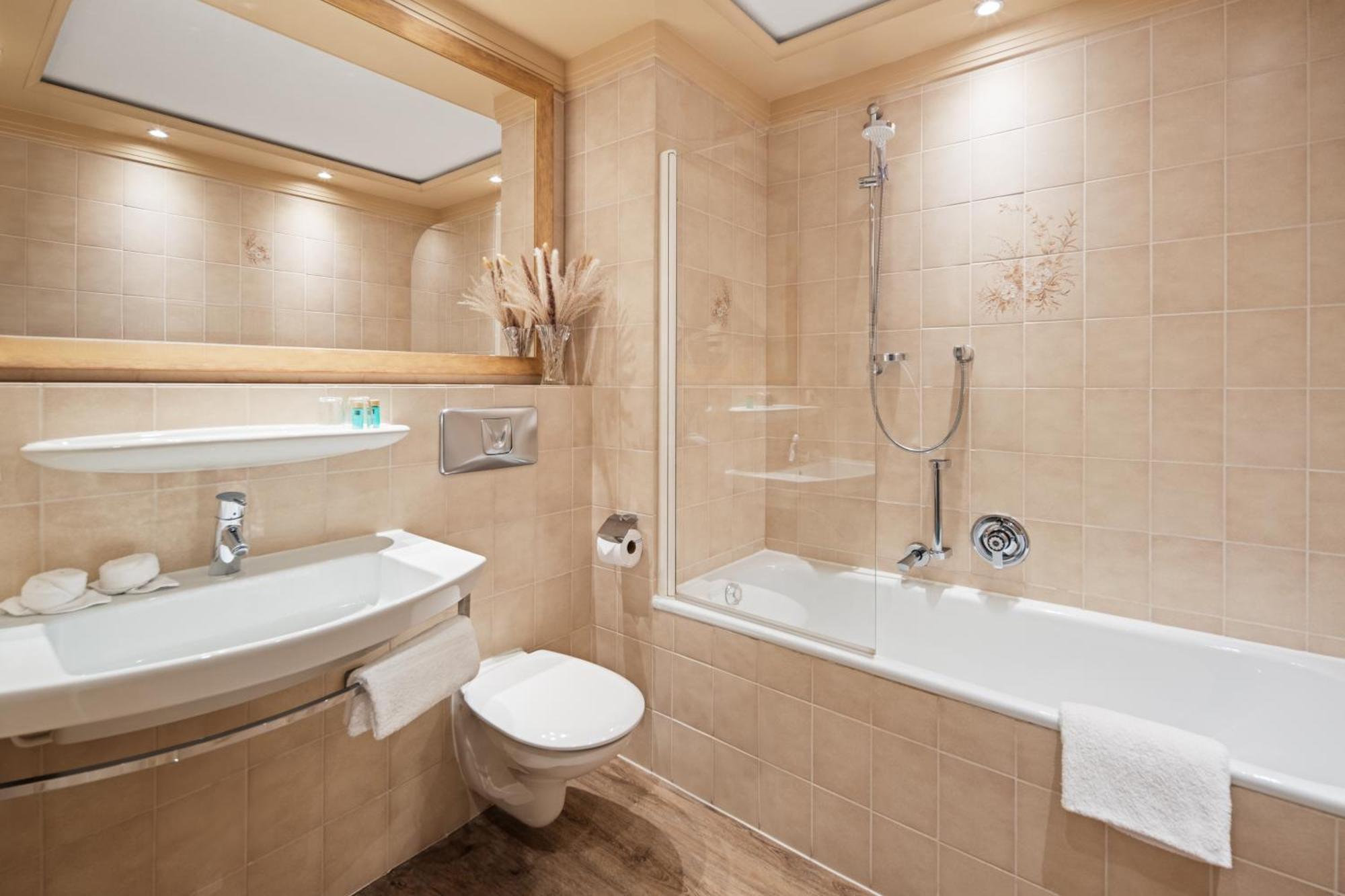 Hotel Dreifluessehof باساو المظهر الخارجي الصورة
