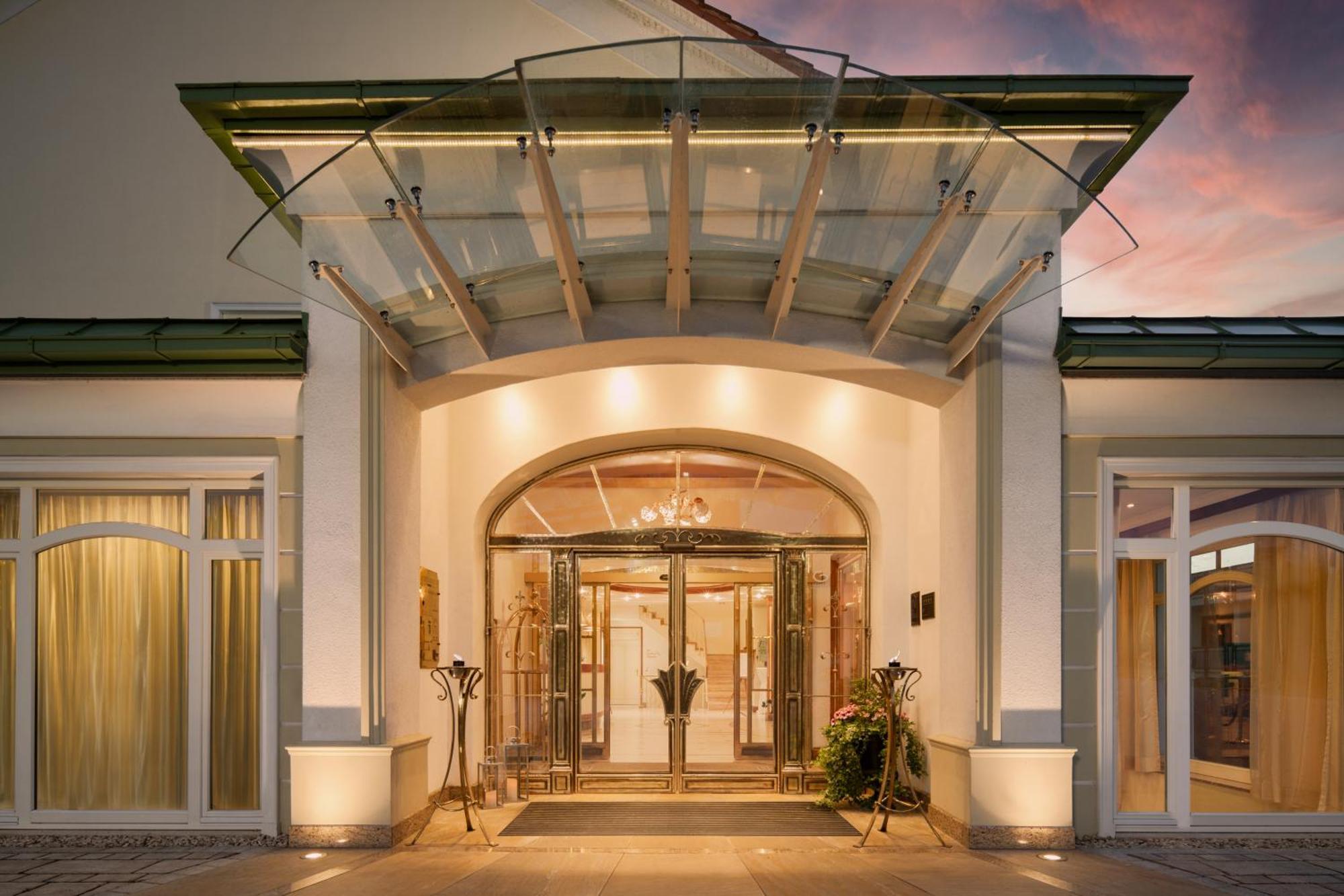 Hotel Dreifluessehof باساو المظهر الخارجي الصورة